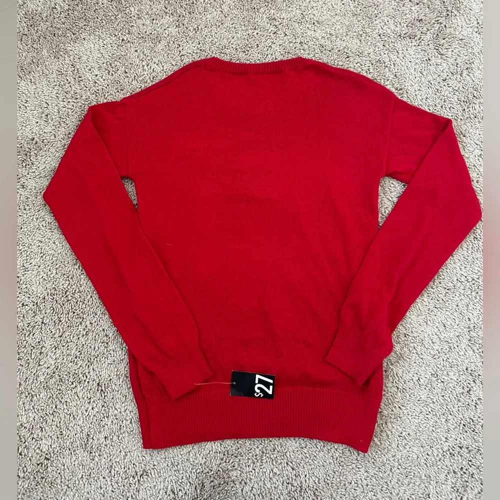 Size Medium Christmas Sweater with selfie insert - Picture 5 of 5